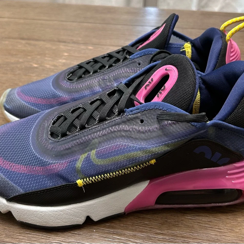 NikeAir Max 2090 Blue Void-Active Fuchsia‎ Women’s Size 9.5